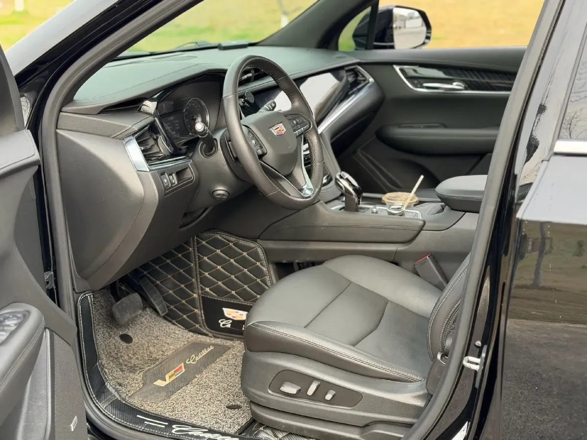 2021 Cadillac XT6 2.0T 237HP L4 9AT,autocango,china used car exporter,china ev exporter,chinese used car exporter,chinese used ev exporter