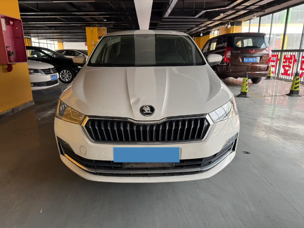 2020 Skoda Rapid 1.5L 112HP L4 6AT,autocango,china used car exporter,china ev exporter,chinese used car exporter,chinese used ev exporter