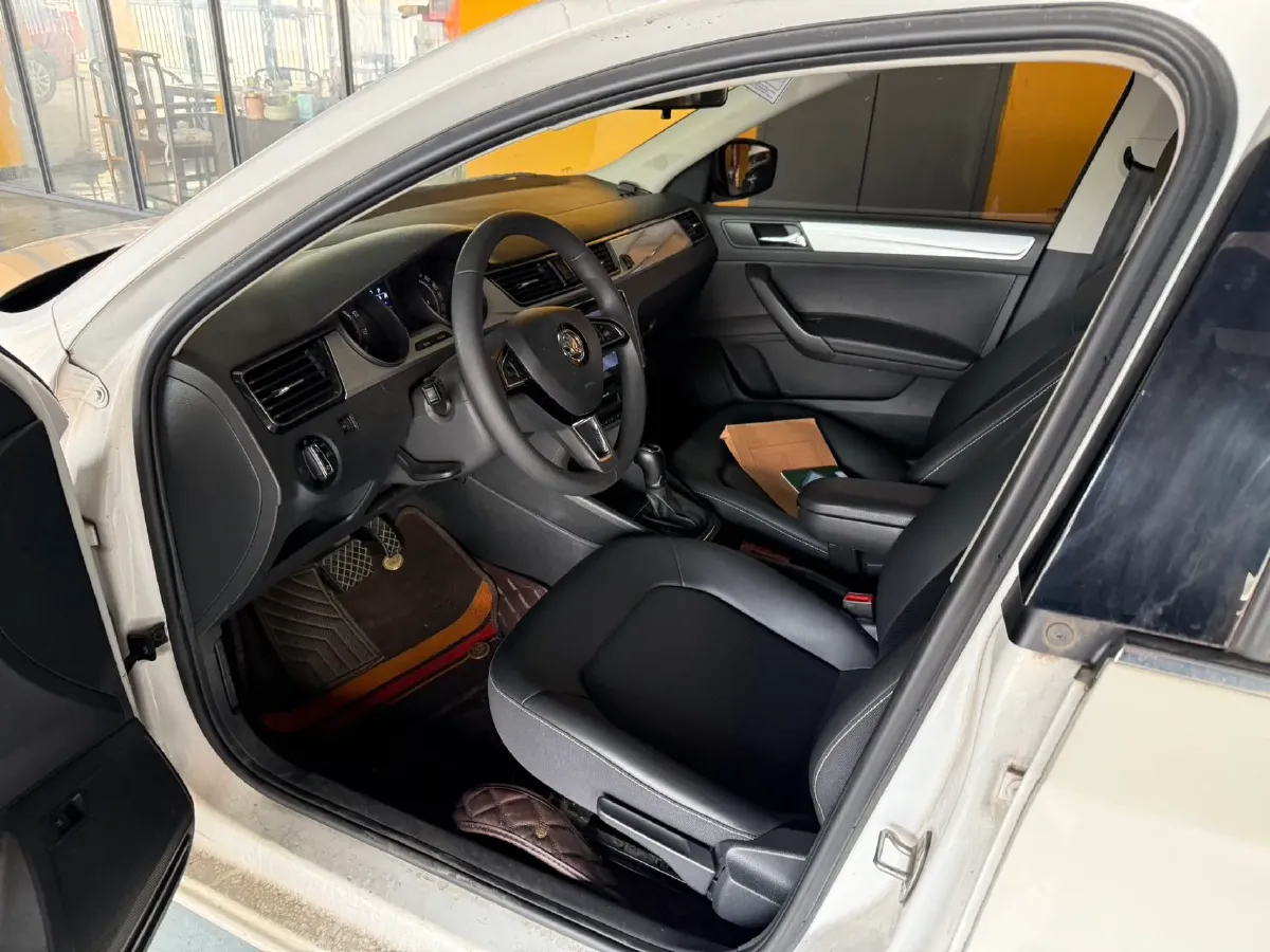 2020 Skoda Rapid 1.5L 112HP L4 6AT,autocango,china used car exporter,china ev exporter,chinese used car exporter,chinese used ev exporter