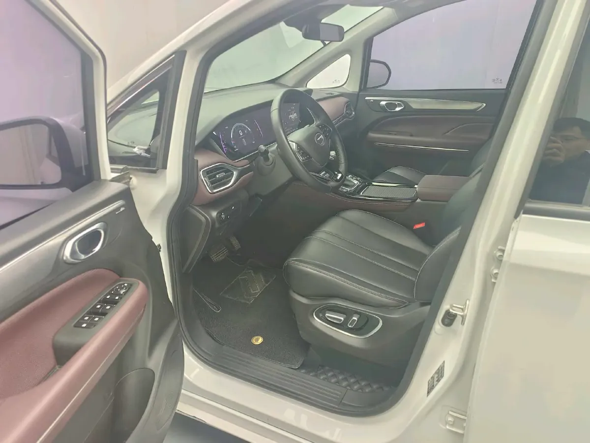 2021 GAC Trumpchi M6 1.5T 169HP L4 7DCT,autocango,china used car exporter,china ev exporter,chinese used car exporter,chinese used ev exporter