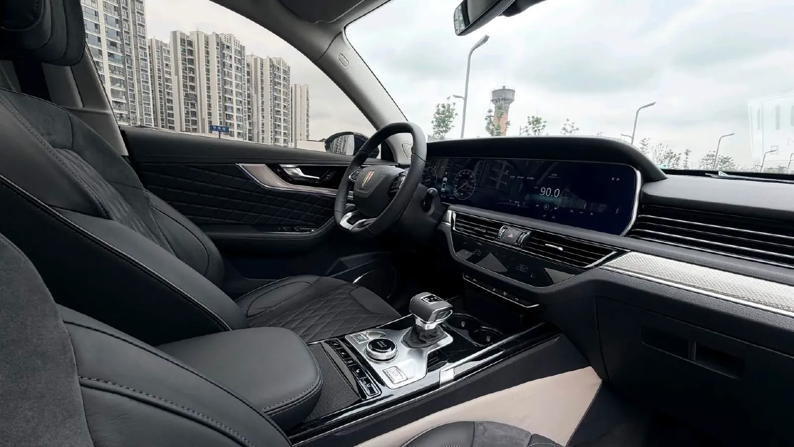 2019 HongQi HS5 2.0T 224HP L4 6AT,autocango,china used car exporter,china ev exporter,chinese used car exporter,chinese used ev exporter