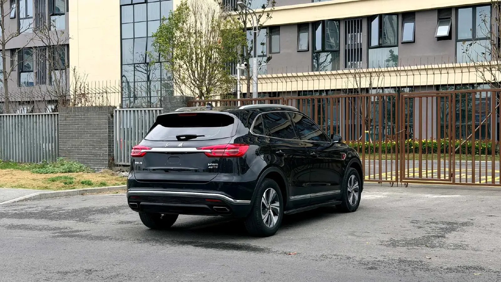 2019 HongQi HS5 2.0T 224HP L4 6AT,autocango,china used car exporter,china ev exporter,chinese used car exporter,chinese used ev exporter