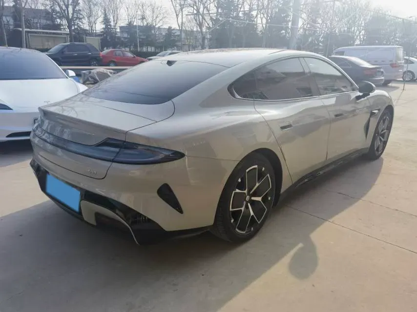 2024 MI SU7 BEV 73.6KWH,autocango,china used car exporter,china ev exporter,chinese used car exporter,chinese used ev exporter