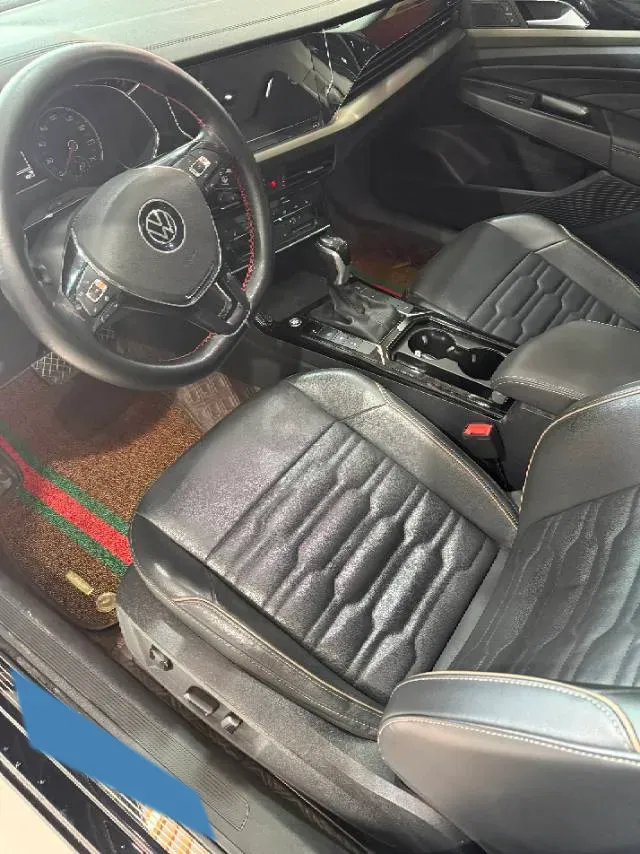 2020 Volkswagen Passat 2.0T 186HP L4 7DCT,autocango,china used car exporter,china ev exporter,chinese used car exporter,chinese used ev exporter