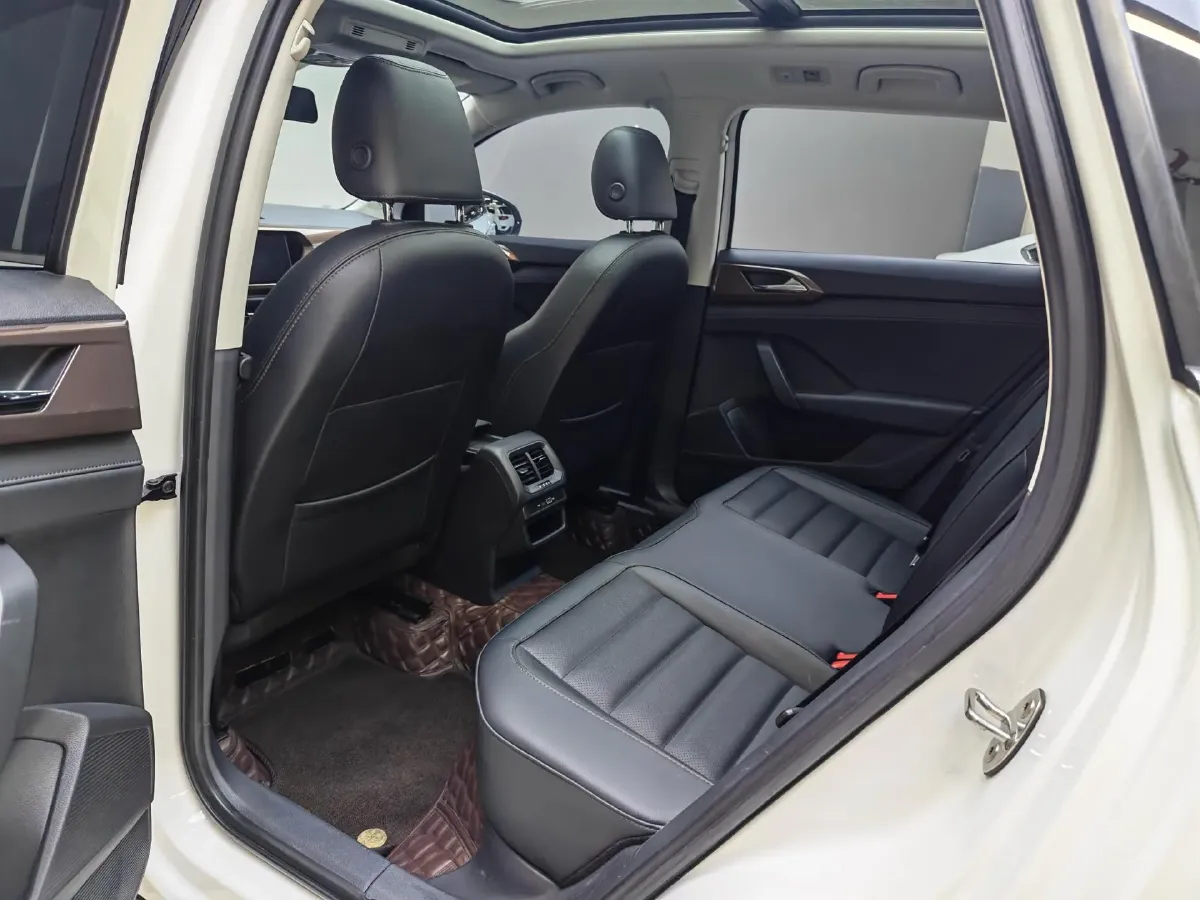 2022 Volkswagen Tharu 1.4T 150HP L4 7DCT,autocango,china used car exporter,china ev exporter,chinese used car exporter,chinese used ev exporter