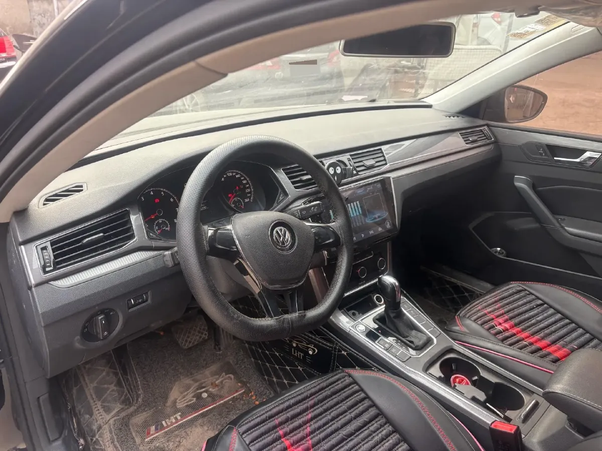 2017 Volkswagen Passat 1.8T 180HP L4 7DCT,autocango,china used car exporter,china ev exporter,chinese used car exporter,chinese used ev exporter