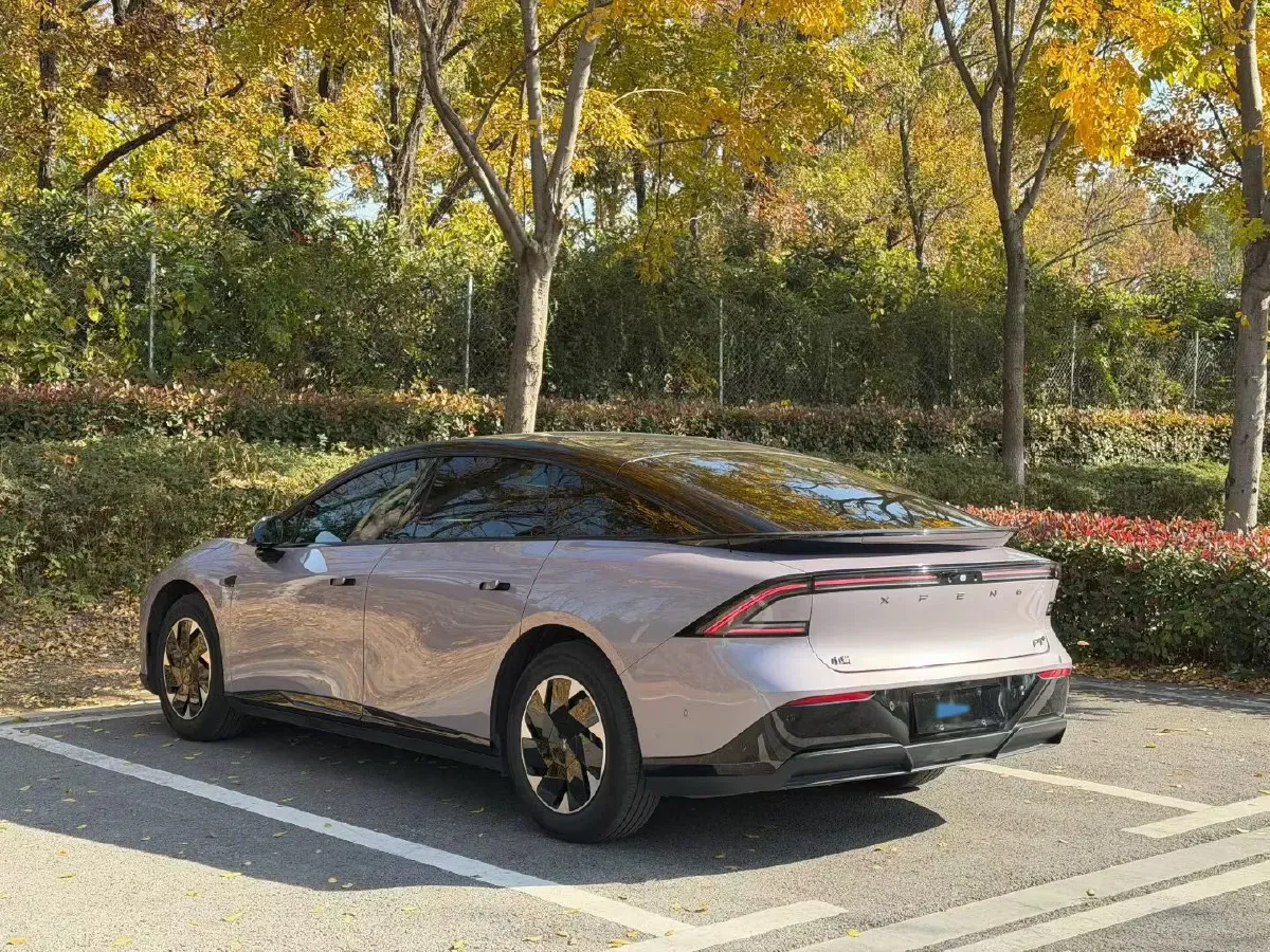 2024 Xpeng P7+ BEV 60.7KWH,autocango,china used car exporter,china ev exporter,chinese used car exporter,chinese used ev exporter