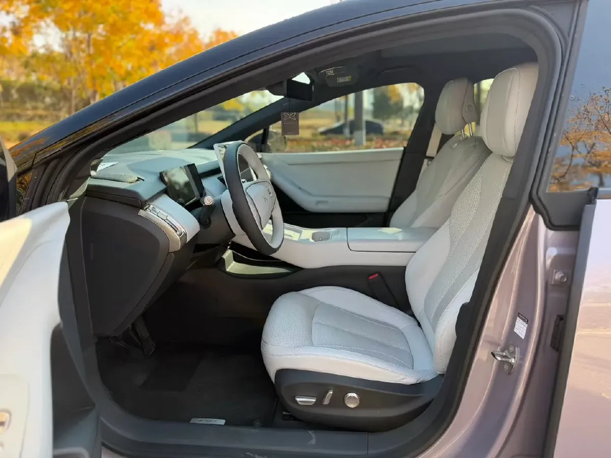 2024 Xpeng P7+ BEV 60.7KWH,autocango,china used car exporter,china ev exporter,chinese used car exporter,chinese used ev exporter