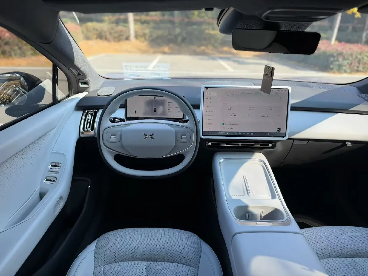 2024 Xpeng P7+ BEV 60.7KWH,autocango,china used car exporter,china ev exporter,chinese used car exporter,chinese used ev exporter