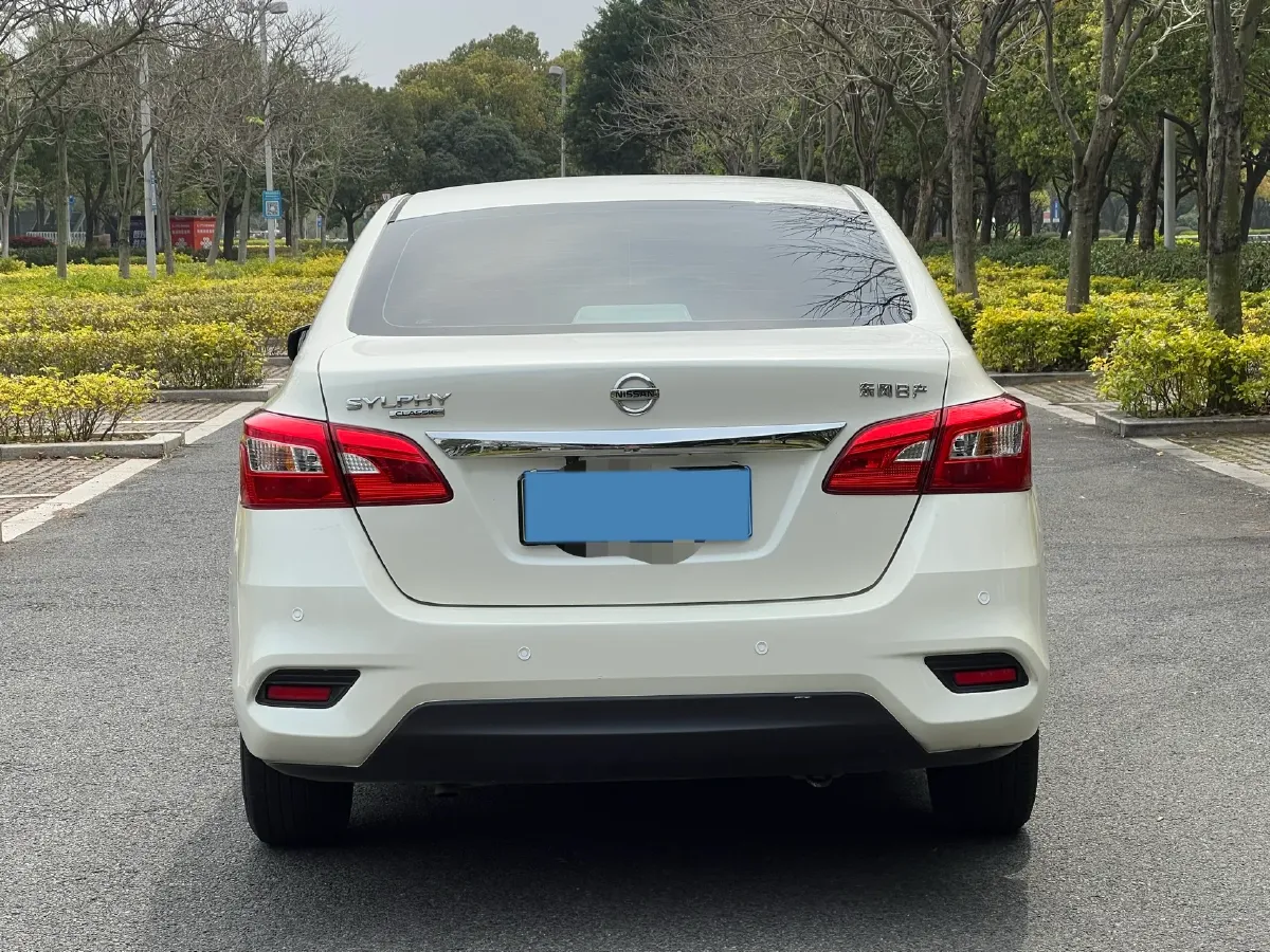 2022 Nissan Sylphy 1.6L 122HP L4 5MT,autocango,china used car exporter,china ev exporter,chinese used car exporter,chinese used ev exporter