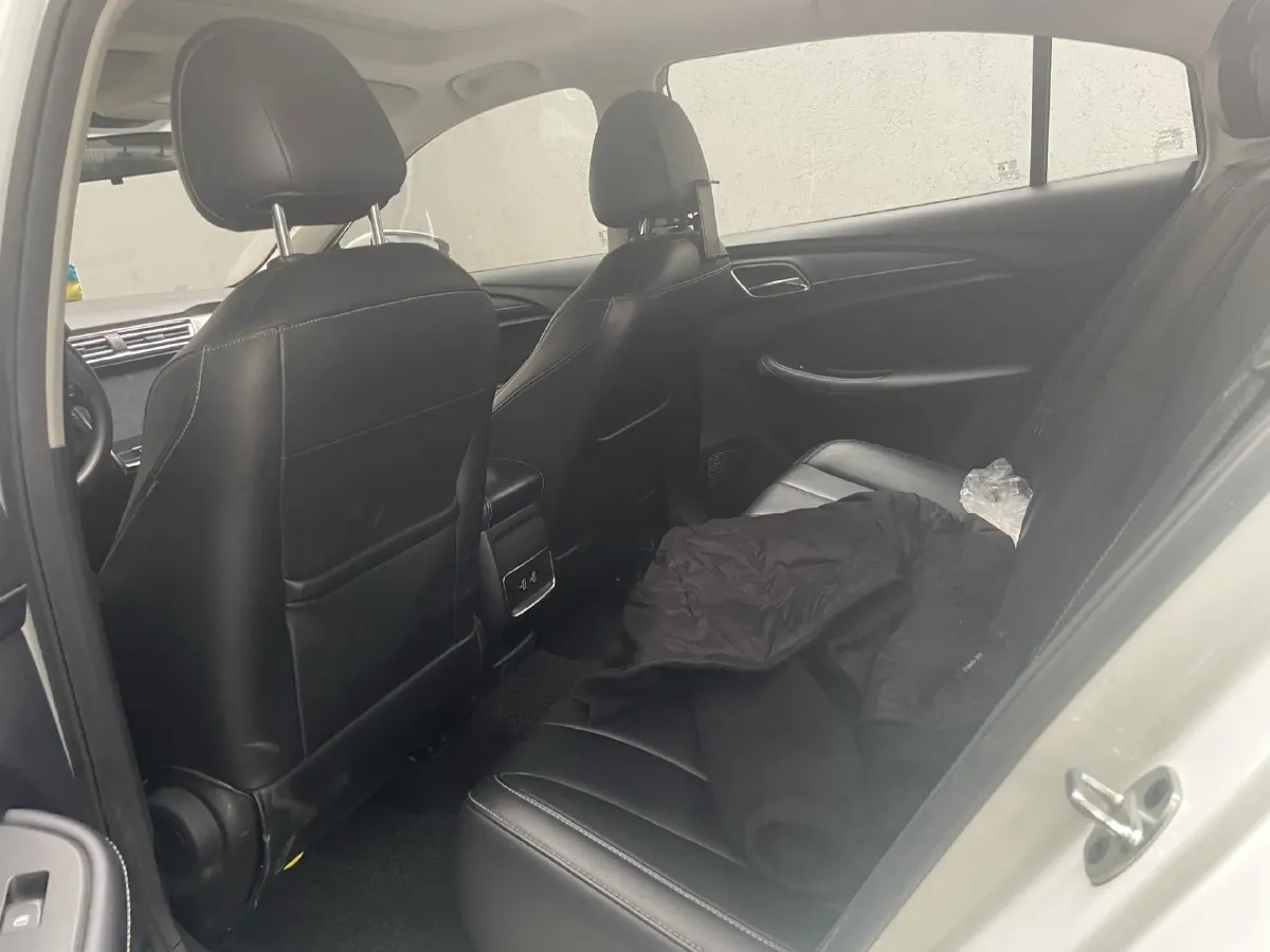 2019 Roewe i5 1.5L 120HP L4 CVT,autocango,china used car exporter,china ev exporter,chinese used car exporter,chinese used ev exporter