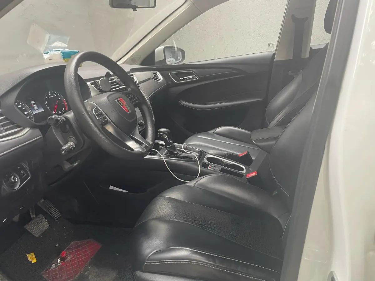 2019 Roewe i5 1.5L 120HP L4 CVT,autocango,china used car exporter,china ev exporter,chinese used car exporter,chinese used ev exporter