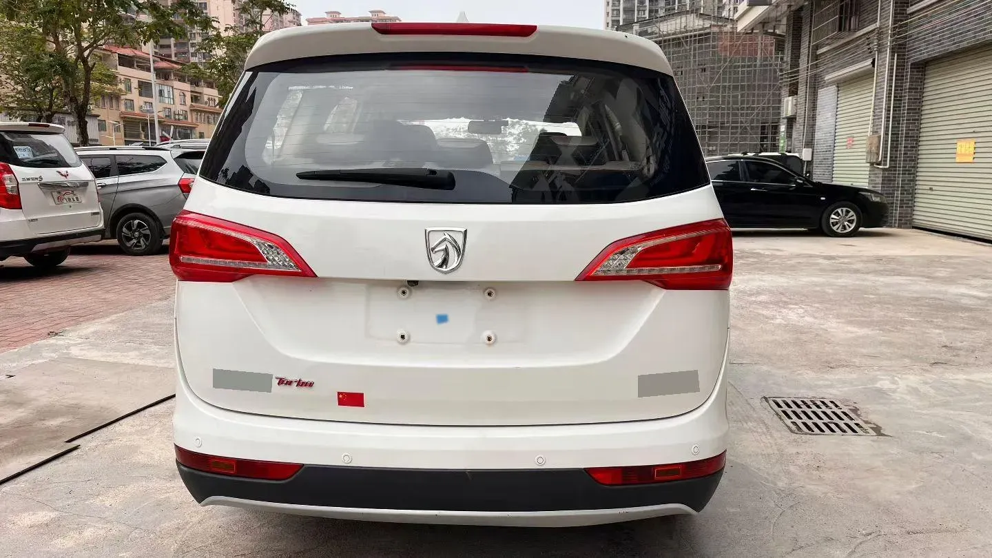 2017 BaoJun 730 1.5T 150HP L4 6MT,autocango,china used car exporter,china ev exporter,chinese used car exporter,chinese used ev exporter