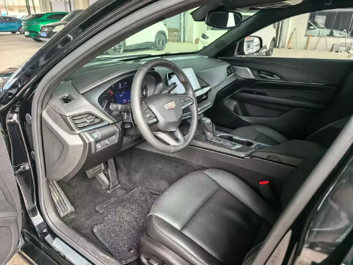 2021 Cadillac CT4 2.0T 237HP L4 8AT,autocango,china used car exporter,china ev exporter,chinese used car exporter,chinese used ev exporter