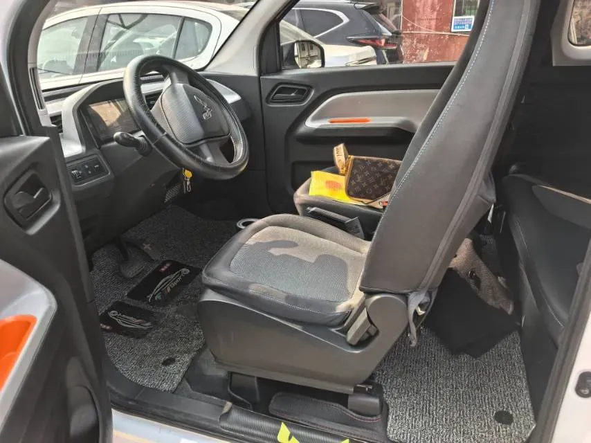 2020 WuLing HongGuang MINI EV BEV 13.8KWH,autocango,china used car exporter,china ev exporter,chinese used car exporter,chinese used ev exporter