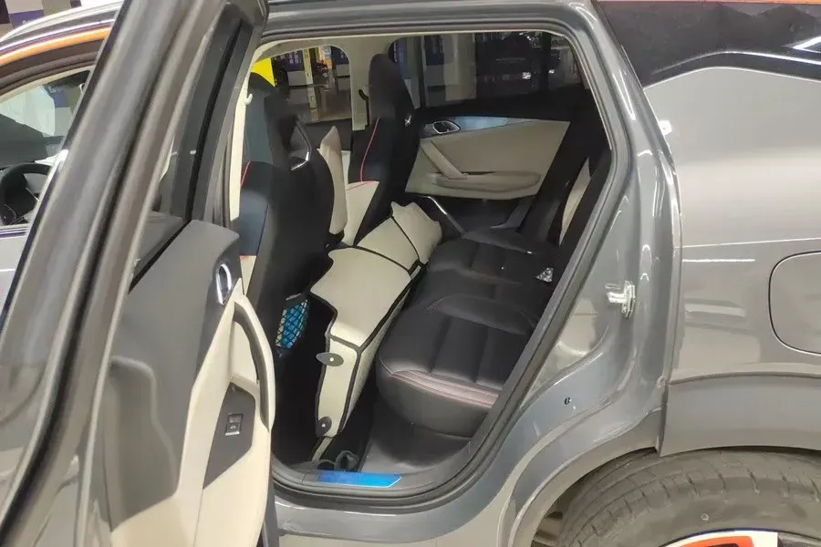 2020 LYNK&CO 06 1.5T 177HP L3 7DCT,autocango,china used car exporter,china ev exporter,chinese used car exporter,chinese used ev exporter