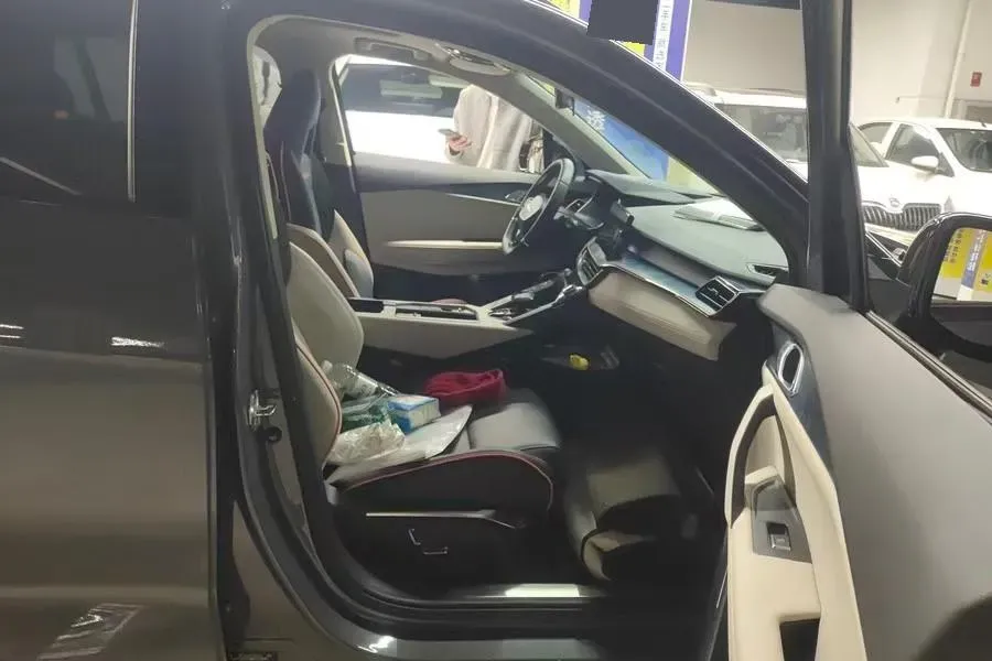 2020 LYNK&CO 06 1.5T 177HP L3 7DCT,autocango,china used car exporter,china ev exporter,chinese used car exporter,chinese used ev exporter