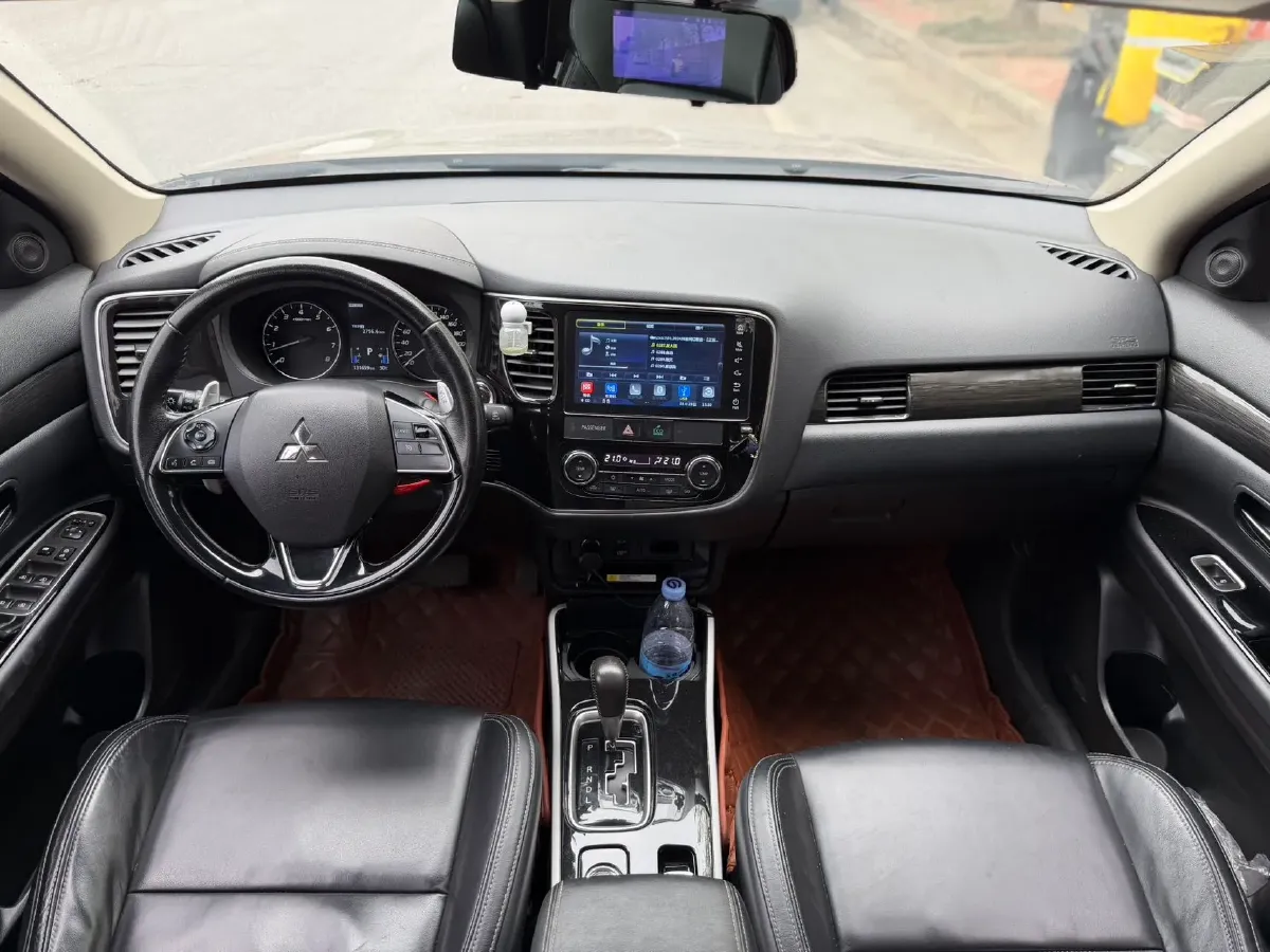 2019 Mitsubishi Outlander 2.4L 192HP L4 CVT,autocango,china used car exporter,china ev exporter,chinese used car exporter,chinese used ev exporter