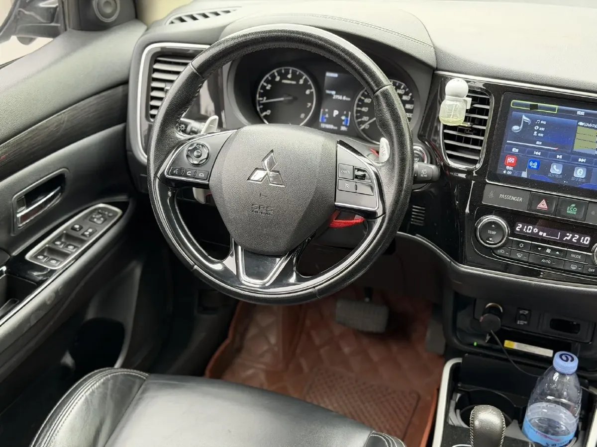 2019 Mitsubishi Outlander 2.4L 192HP L4 CVT,autocango,china used car exporter,china ev exporter,chinese used car exporter,chinese used ev exporter