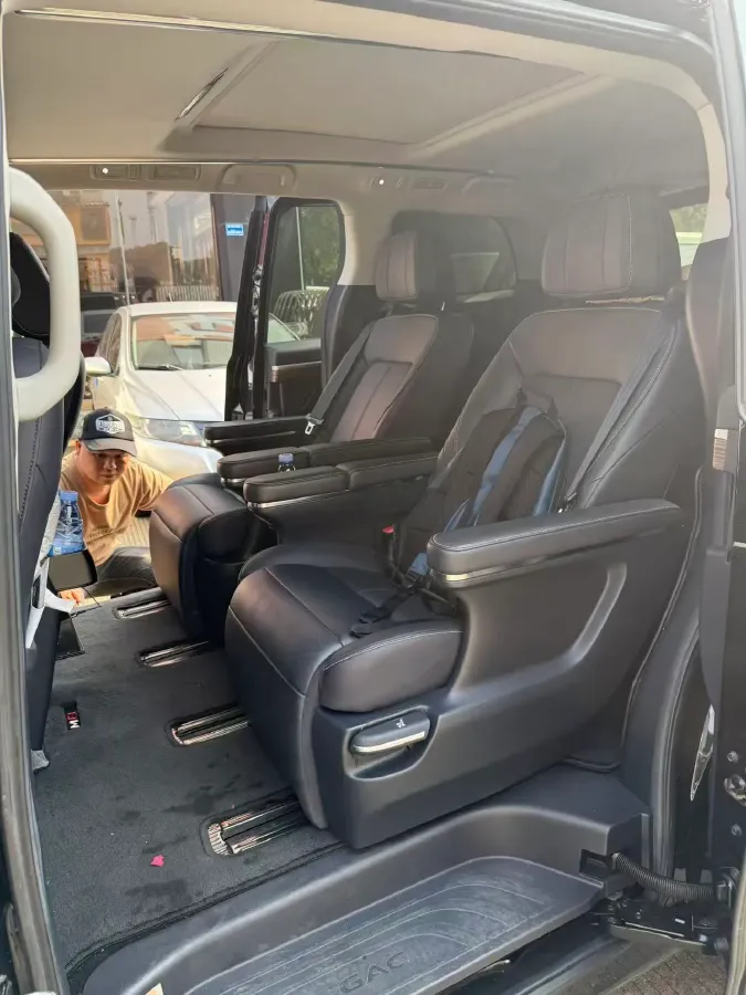 2021 GAC Trumpchi M8 2.0T 252HP L4 8AT,autocango,china used car exporter,china ev exporter,chinese used car exporter,chinese used ev exporter