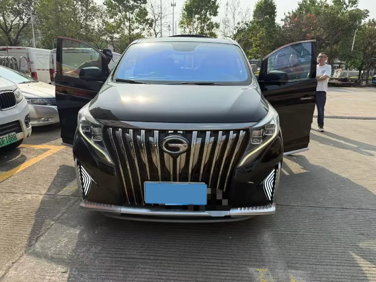 2021 GAC Trumpchi M8 2.0T 252HP L4 8AT,autocango,china used car exporter,china ev exporter,chinese used car exporter,chinese used ev exporter