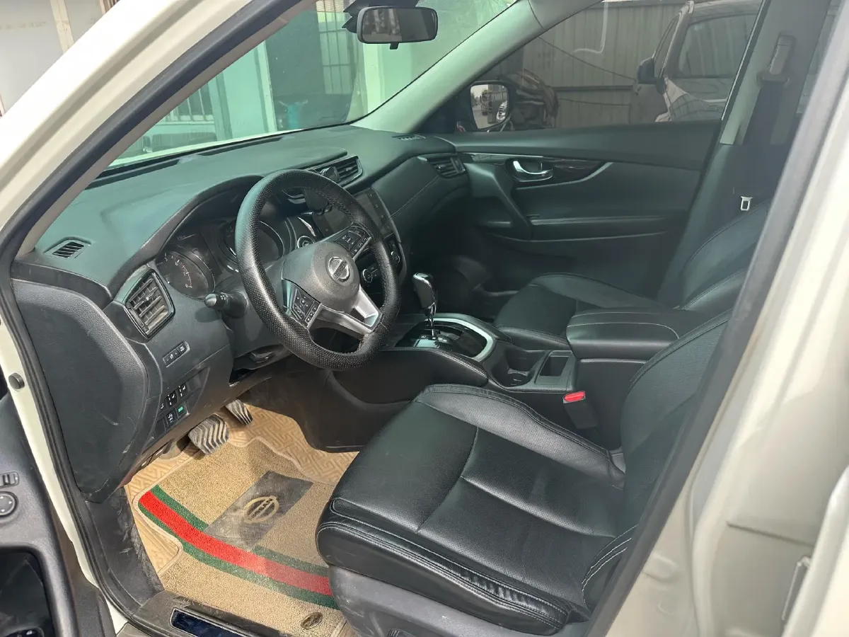 2020 Nissan X-Trail 2.0L 154HP L4 CVT,autocango,china used car exporter,china ev exporter,chinese used car exporter,chinese used ev exporter