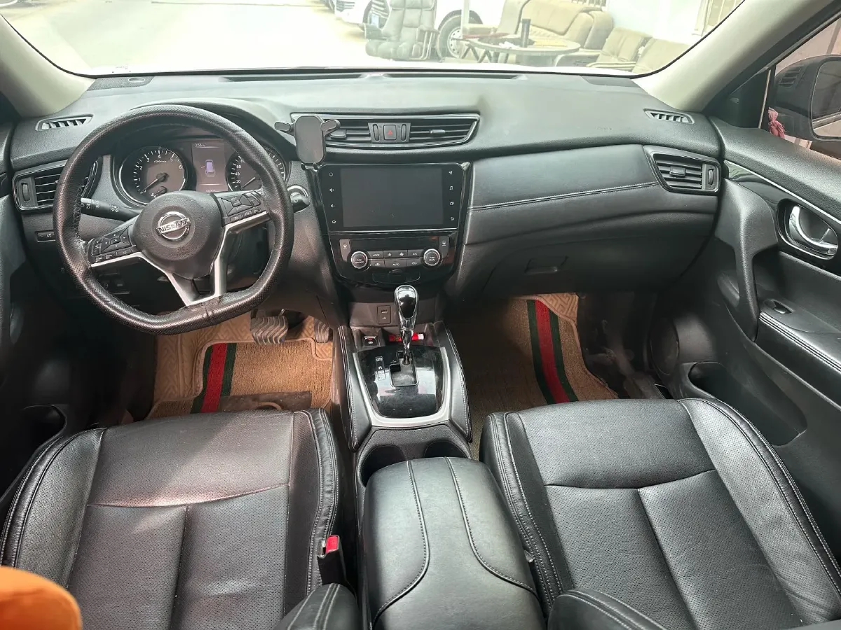 2020 Nissan X-Trail 2.0L 154HP L4 CVT,autocango,china used car exporter,china ev exporter,chinese used car exporter,chinese used ev exporter