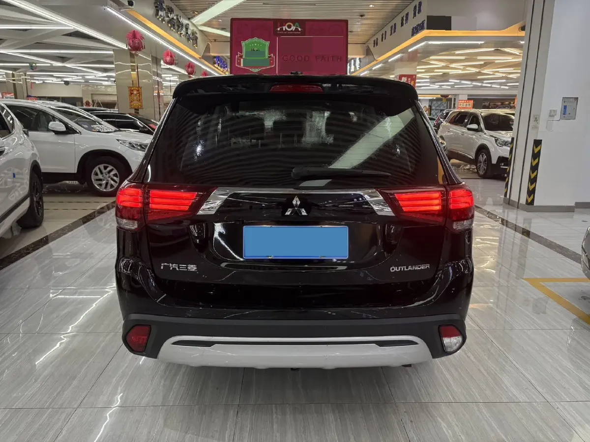 2019 Mitsubishi Outlander 2.0L 166HP L4 CVT,autocango,china used car exporter,china ev exporter,chinese used car exporter,chinese used ev exporter