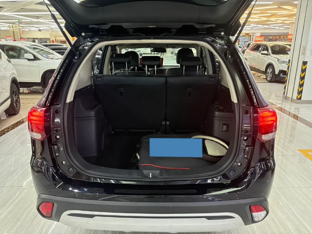 2019 Mitsubishi Outlander 2.0L 166HP L4 CVT,autocango,china used car exporter,china ev exporter,chinese used car exporter,chinese used ev exporter