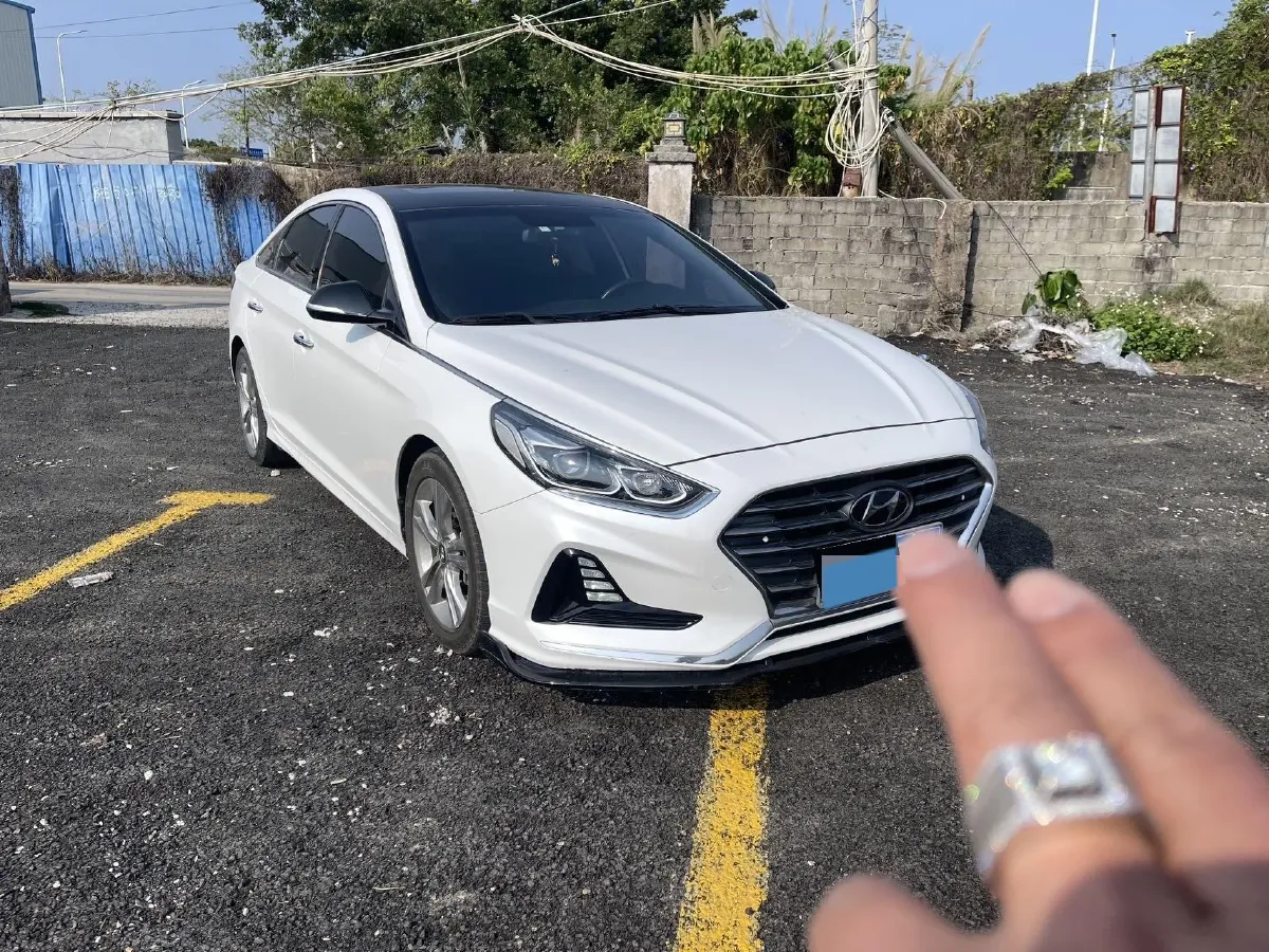 2018 Hyundai Sonata 2.0T 241HP L4 6AT,autocango,china used car exporter,china ev exporter,chinese used car exporter,chinese used ev exporter
