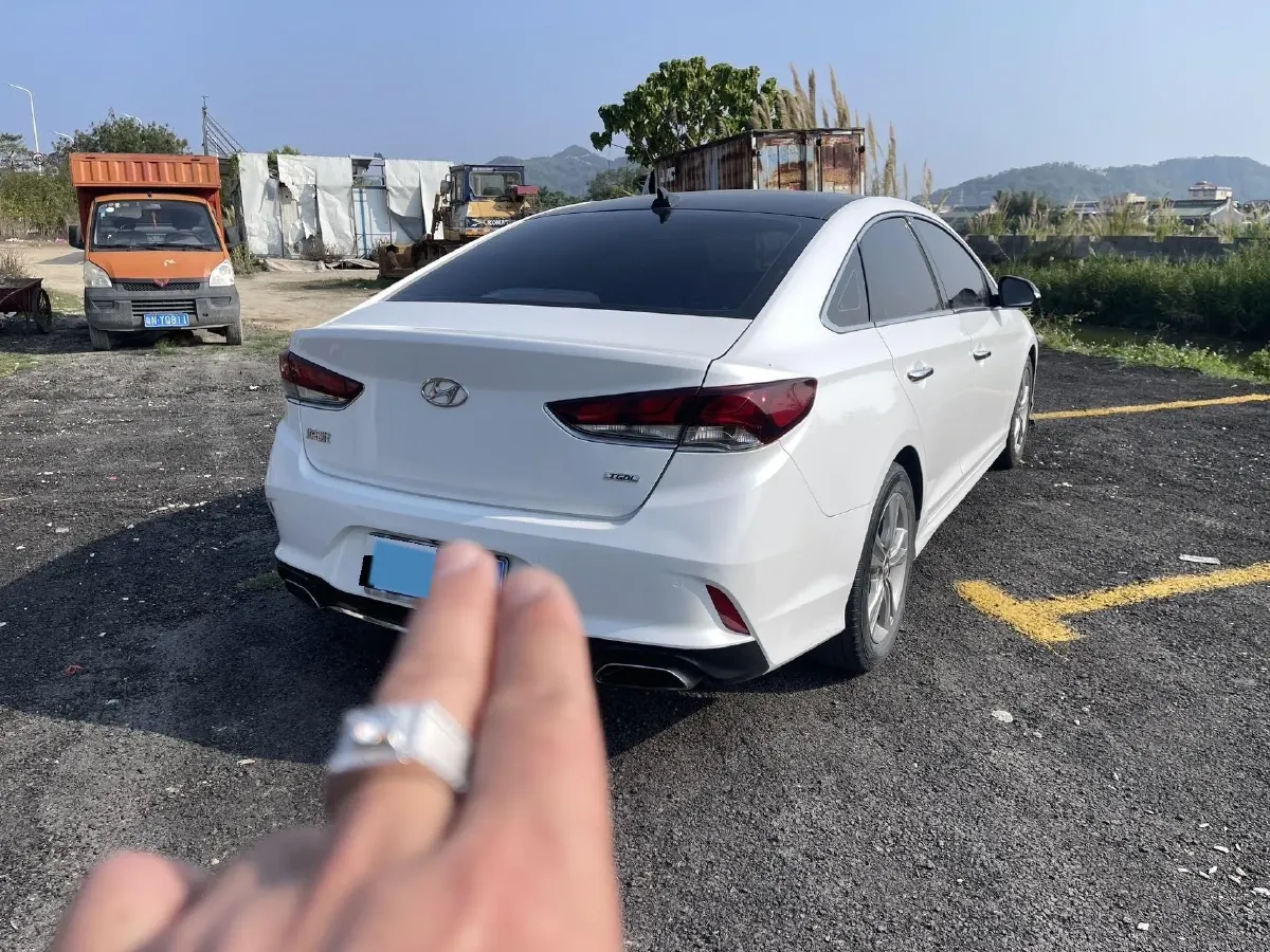 2018 Hyundai Sonata 2.0T 241HP L4 6AT,autocango,china used car exporter,china ev exporter,chinese used car exporter,chinese used ev exporter
