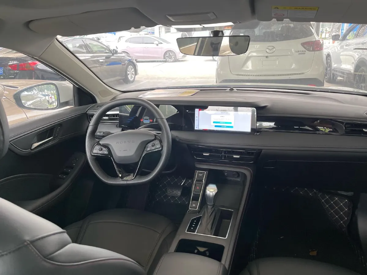 2023 Roewe i5 1.5L 129HP L4 CVT,autocango,china used car exporter,china ev exporter,chinese used car exporter,chinese used ev exporter