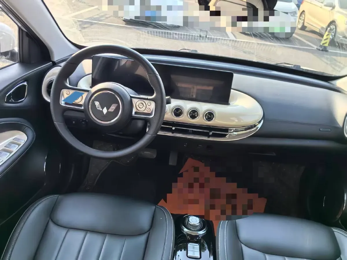 2023 WuLing BinGuo BEV 37.9KWH,autocango,china used car exporter,china ev exporter,chinese used car exporter,chinese used ev exporter