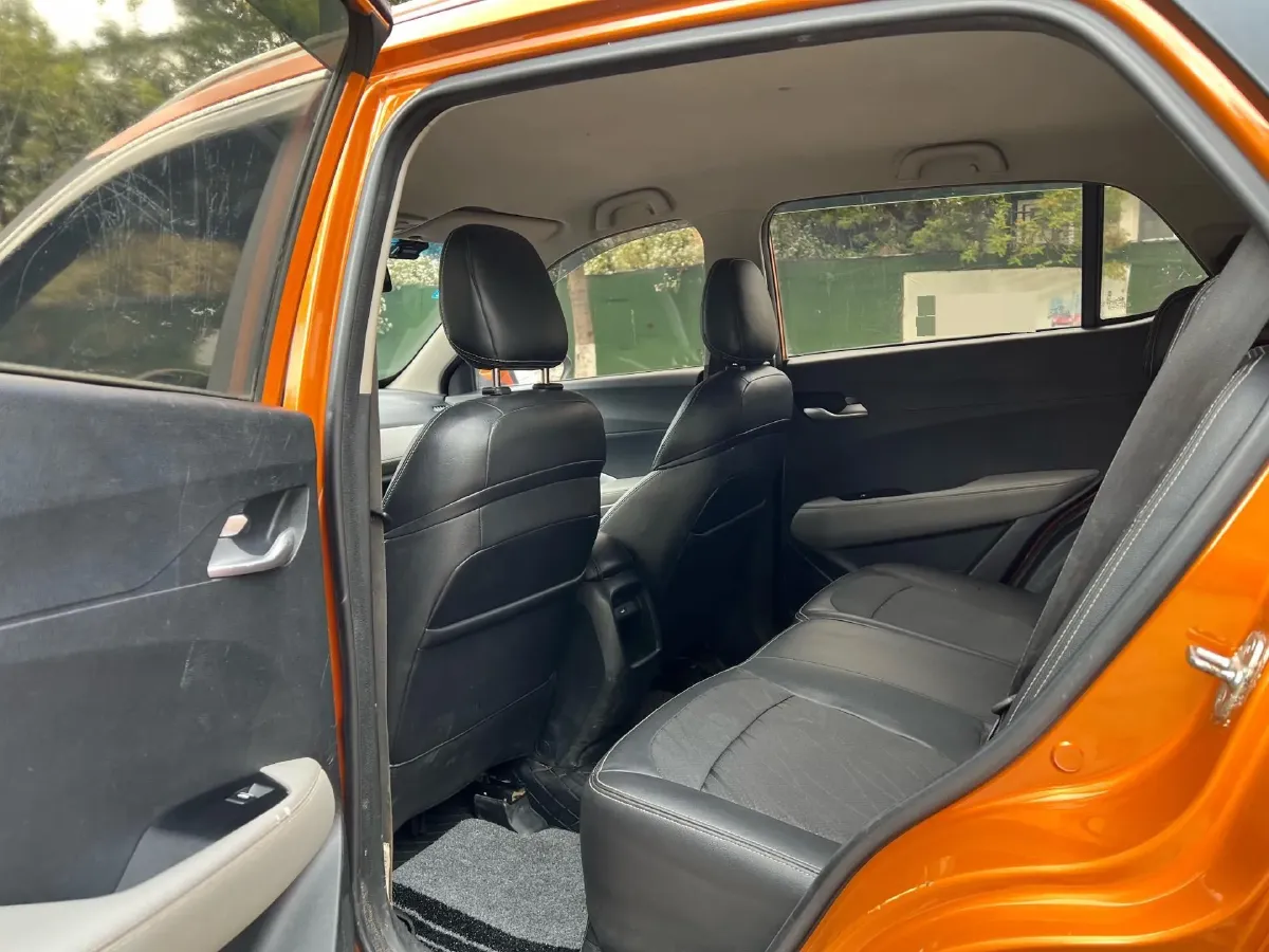 2017 BaoJun 310W 1.5L 105HP L4 6MT,autocango,china used car exporter,china ev exporter,chinese used car exporter,chinese used ev exporter