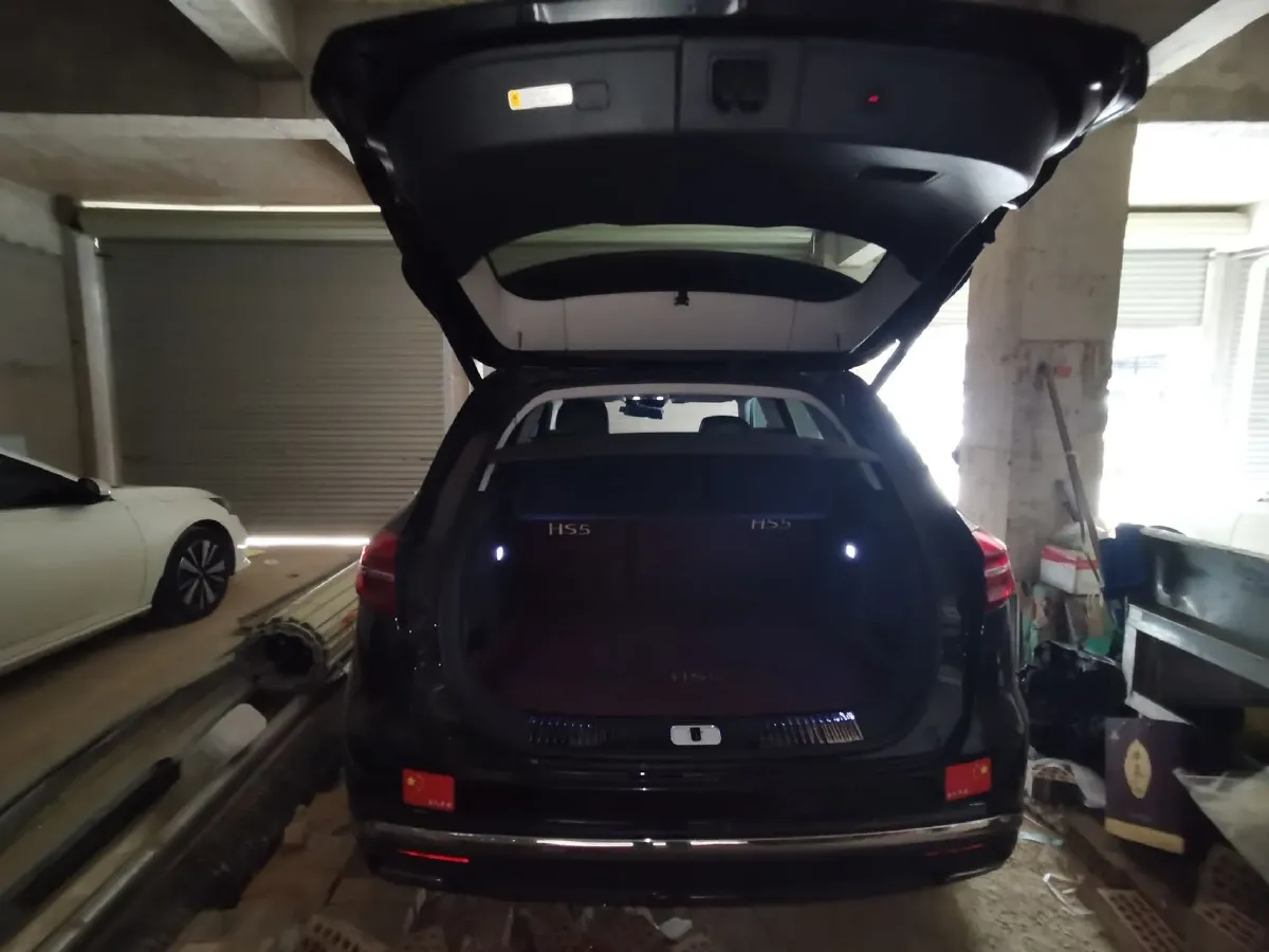 2019 HongQi HS5 2.0T 224HP L4 6AT,autocango,china used car exporter,china ev exporter,chinese used car exporter,chinese used ev exporter