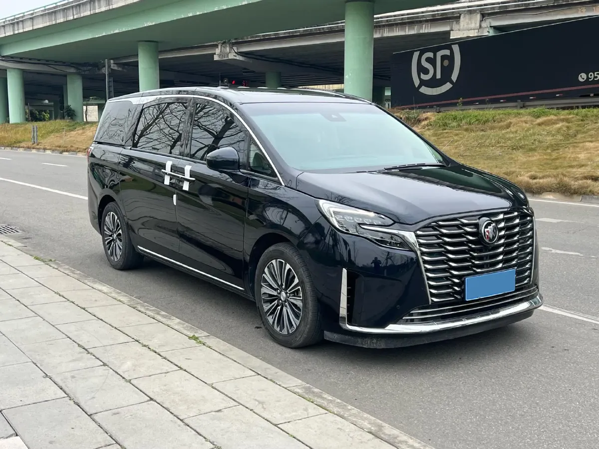 2023 Buick GL8 2.0T 237HP L4 9AT,autocango,china used car exporter,china ev exporter,chinese used car exporter,chinese used ev exporter