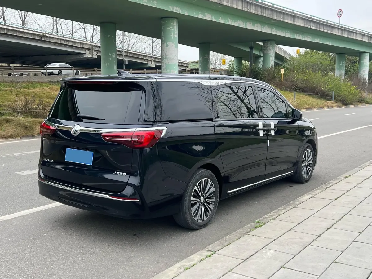 2023 Buick GL8 2.0T 237HP L4 9AT,autocango,china used car exporter,china ev exporter,chinese used car exporter,chinese used ev exporter