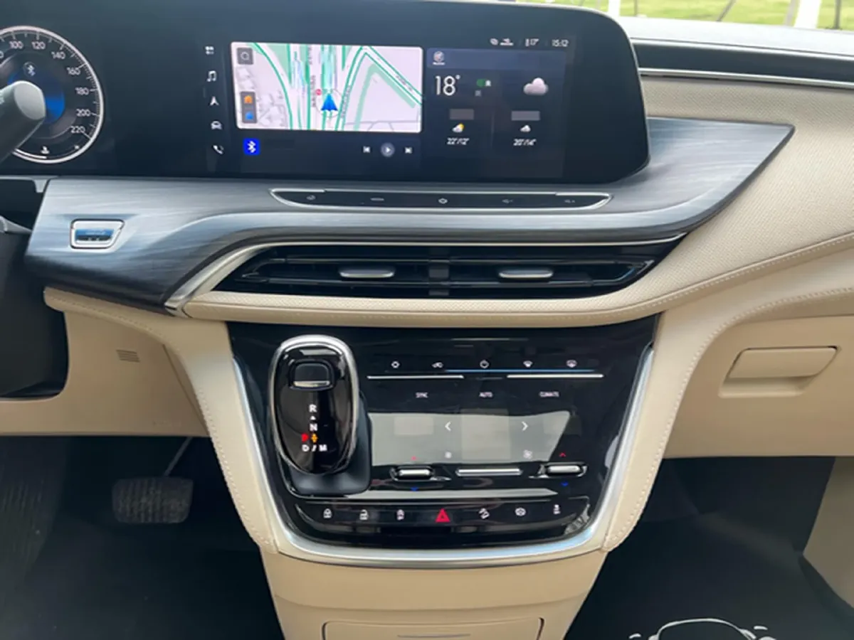 2023 Buick GL8 2.0T 237HP L4 9AT,autocango,china used car exporter,china ev exporter,chinese used car exporter,chinese used ev exporter