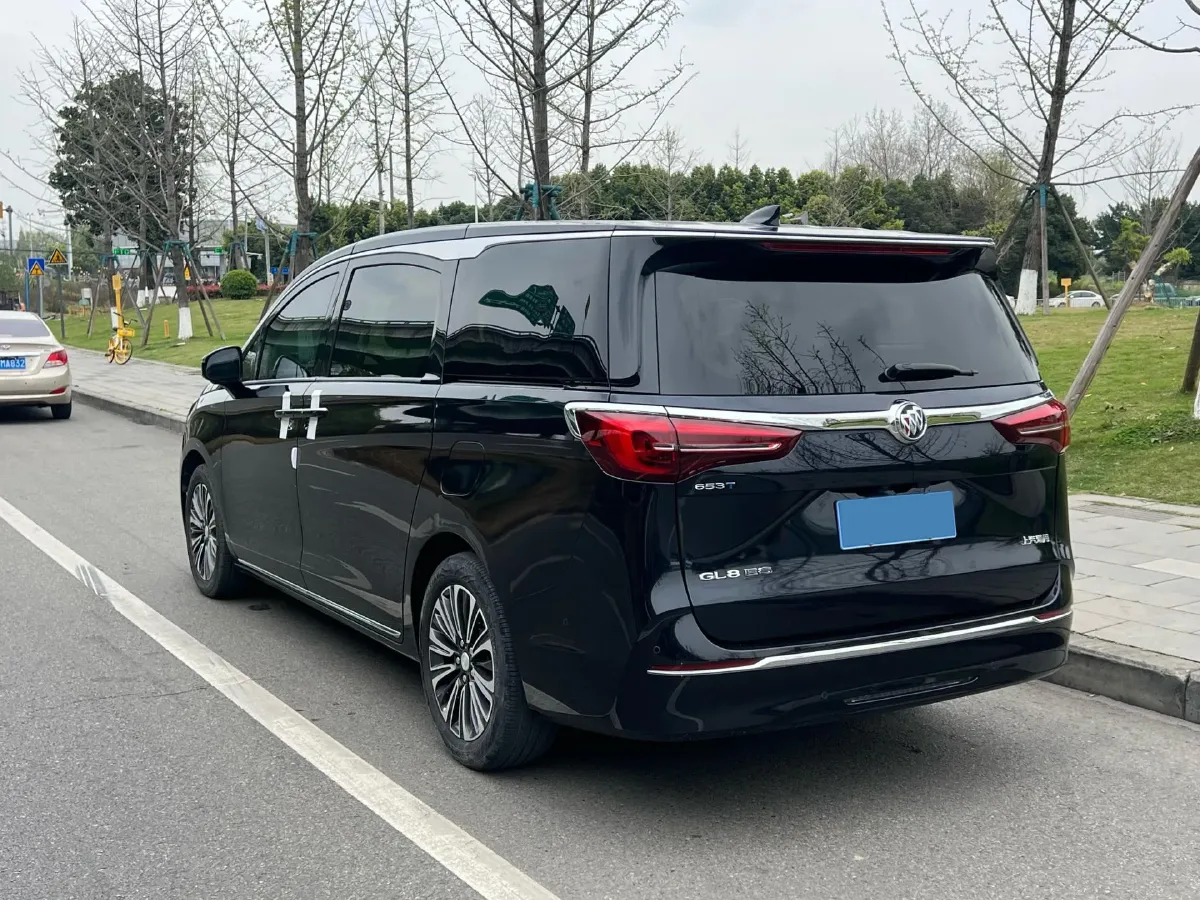 2023 Buick GL8 2.0T 237HP L4 9AT,autocango,china used car exporter,china ev exporter,chinese used car exporter,chinese used ev exporter