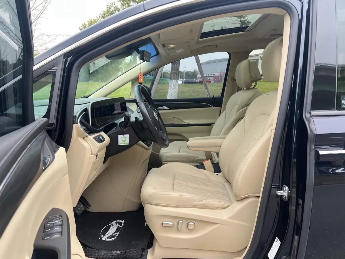 2023 Buick GL8 2.0T 237HP L4 9AT,autocango,china used car exporter,china ev exporter,chinese used car exporter,chinese used ev exporter