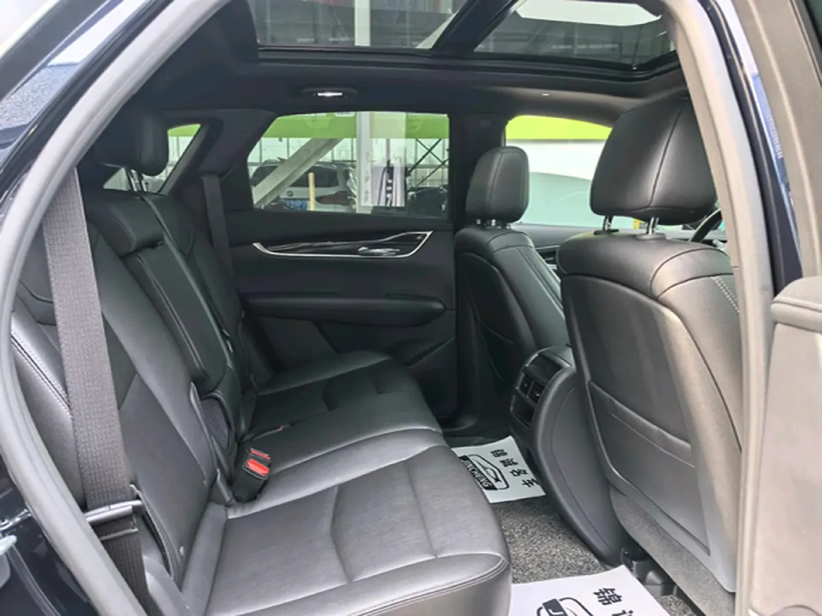 2021 Cadillac XT5 2.0T 237HP L4 9AT,autocango,china used car exporter,china ev exporter,chinese used car exporter,chinese used ev exporter