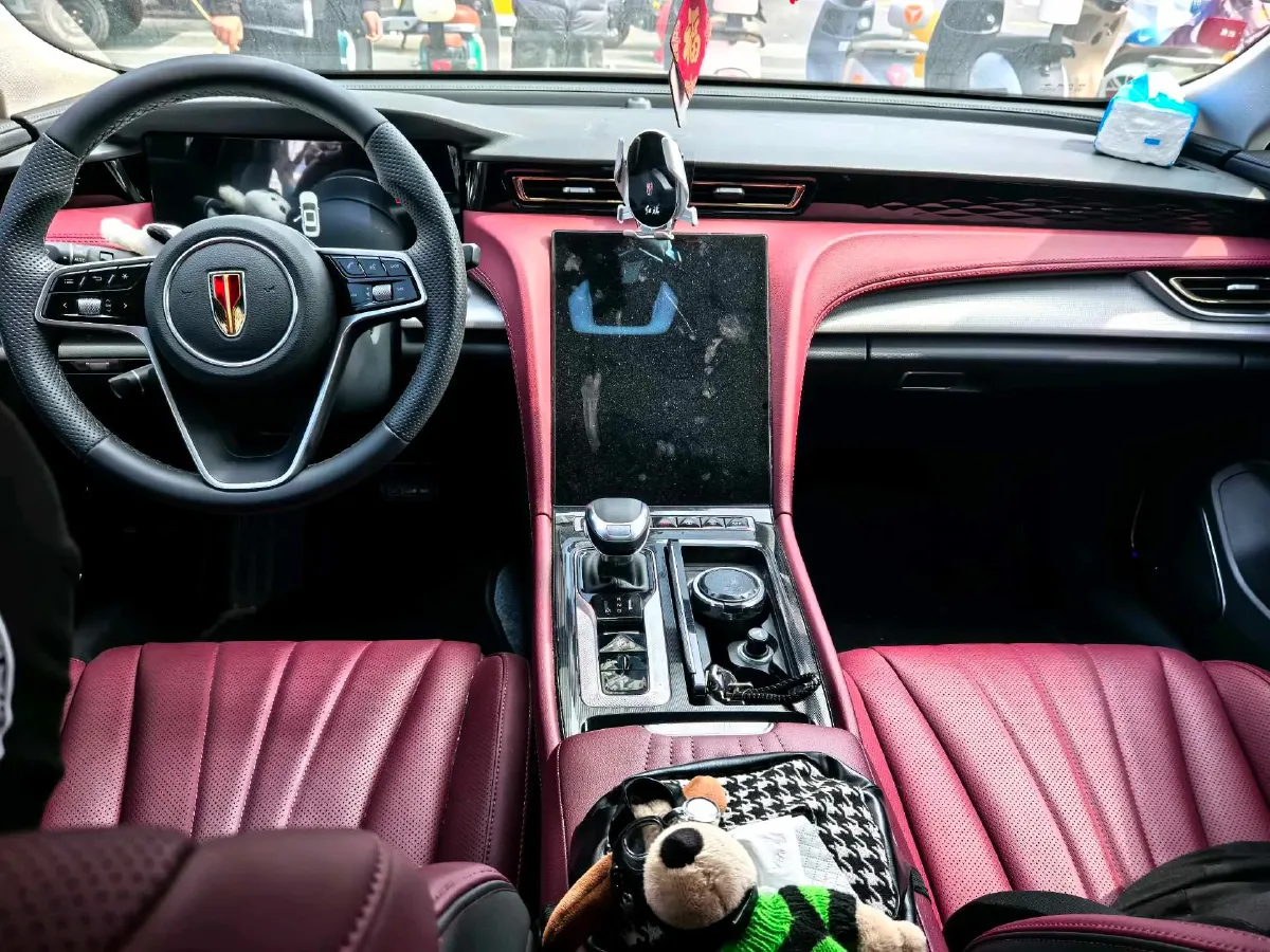 2024 HongQi H5 1.5T 169HP L4 7DCT,autocango,china used car exporter,china ev exporter,chinese used car exporter,chinese used ev exporter