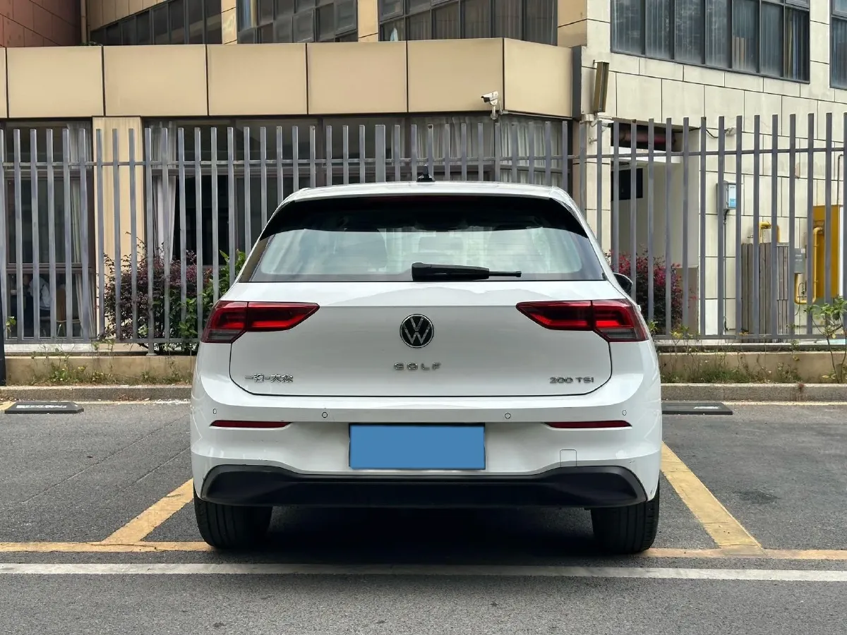 2023 Volkswagen Golf 1.2T 116HP L4 7DCT,autocango,china used car exporter,china ev exporter,chinese used car exporter,chinese used ev exporter