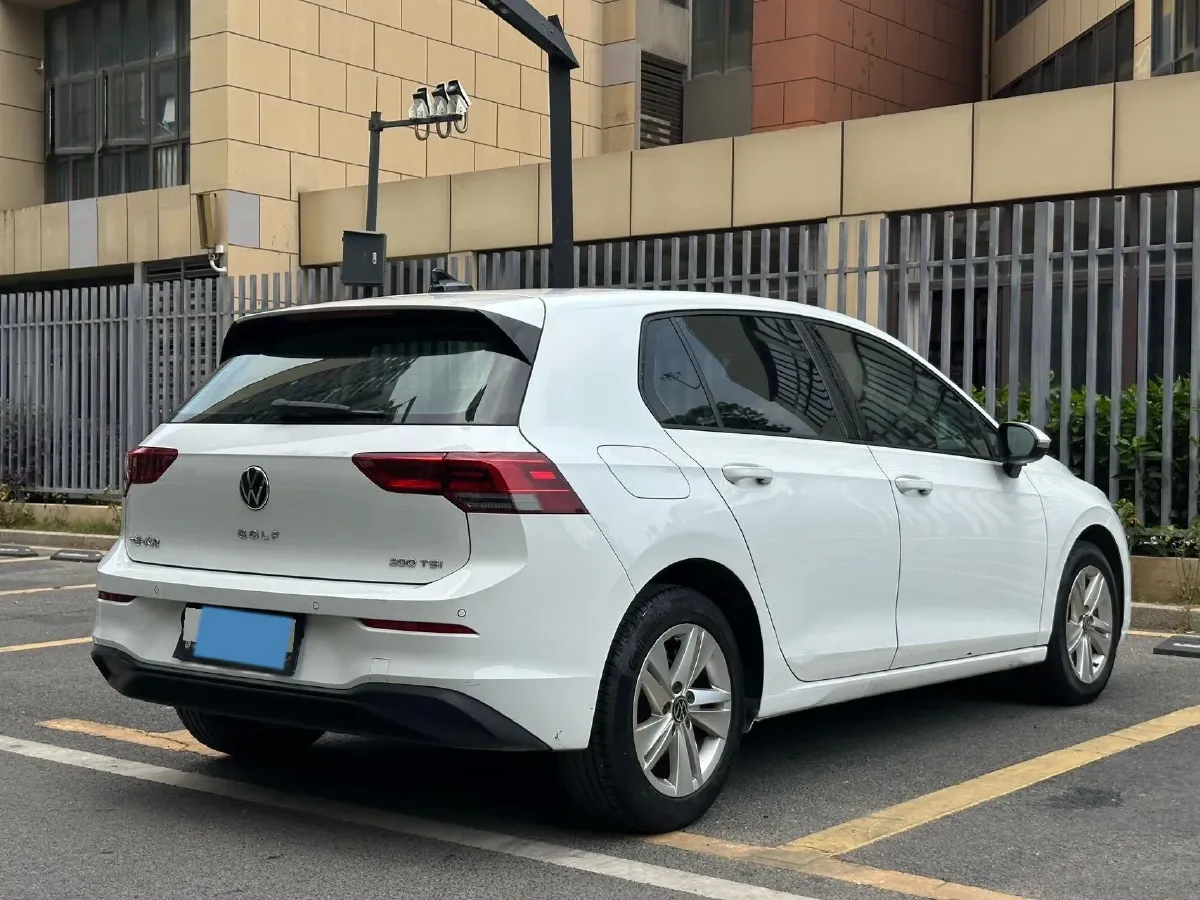 2023 Volkswagen Golf 1.2T 116HP L4 7DCT,autocango,china used car exporter,china ev exporter,chinese used car exporter,chinese used ev exporter