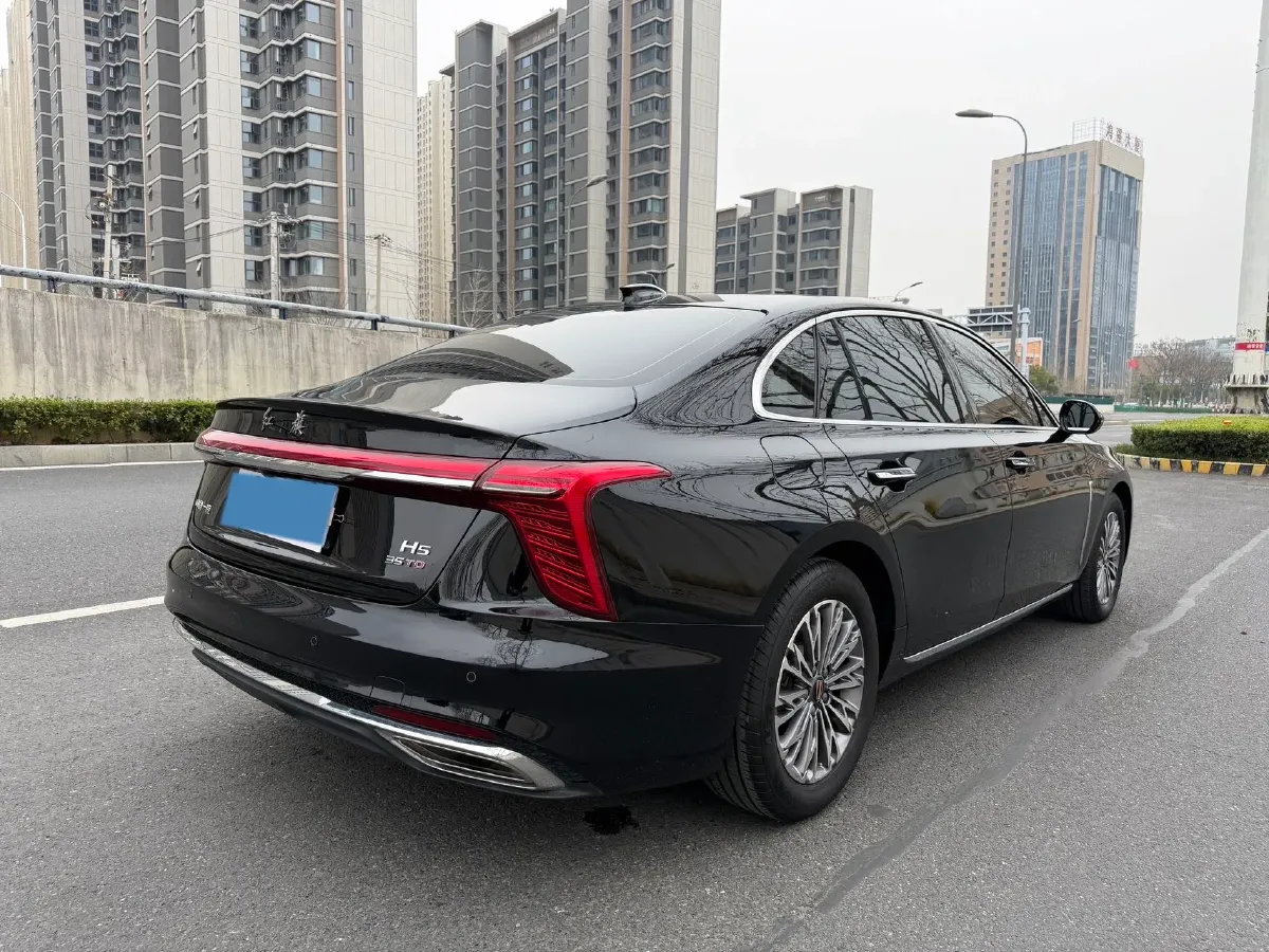 2023 HongQi H5 1.5T 169HP L4 7DCT,autocango,china used car exporter,china ev exporter,chinese used car exporter,chinese used ev exporter