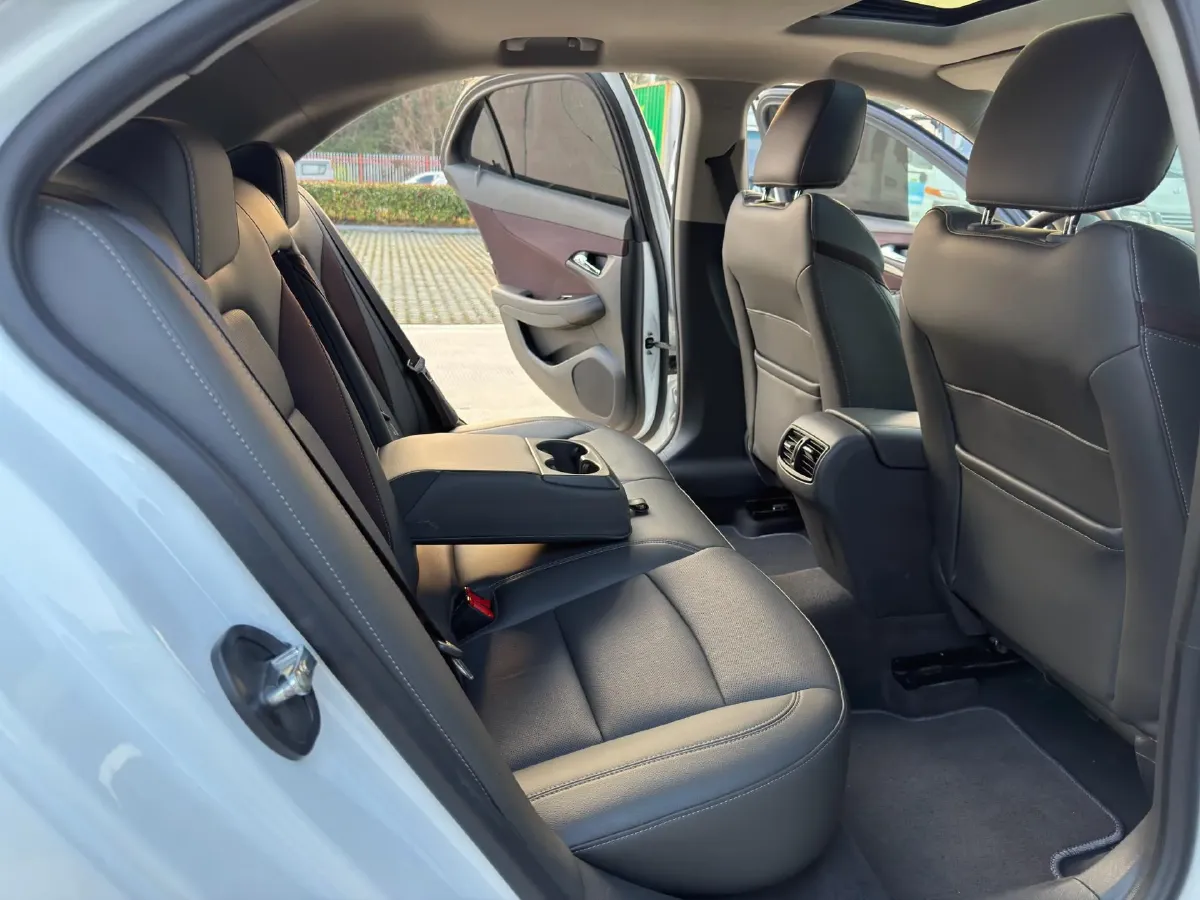 2018 Chevrolet Malibu 1.5T 170HP L4 6AT,autocango,china used car exporter,china ev exporter,chinese used car exporter,chinese used ev exporter