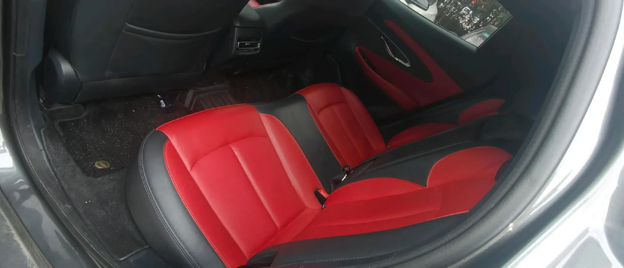 2020 ChangAn UNI-T 1.5T 180HP L4 7DCT,autocango,china used car exporter,china ev exporter,chinese used car exporter,chinese used ev exporter