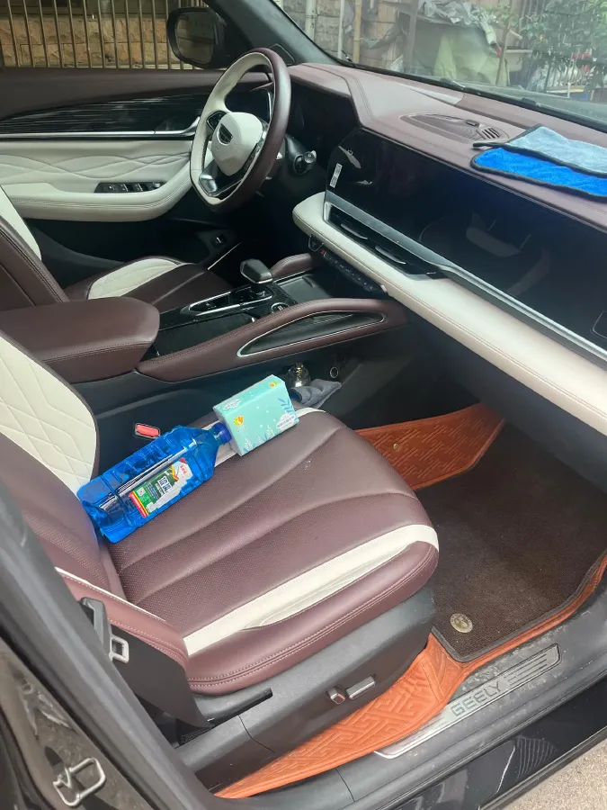 2021 Geely Monjaro 2.0T 218HP L4 7DCT,autocango,china used car exporter,china ev exporter,chinese used car exporter,chinese used ev exporter