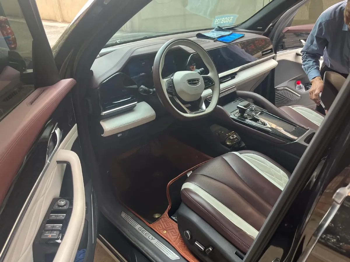 2021 Geely Monjaro 2.0T 218HP L4 7DCT,autocango,china used car exporter,china ev exporter,chinese used car exporter,chinese used ev exporter