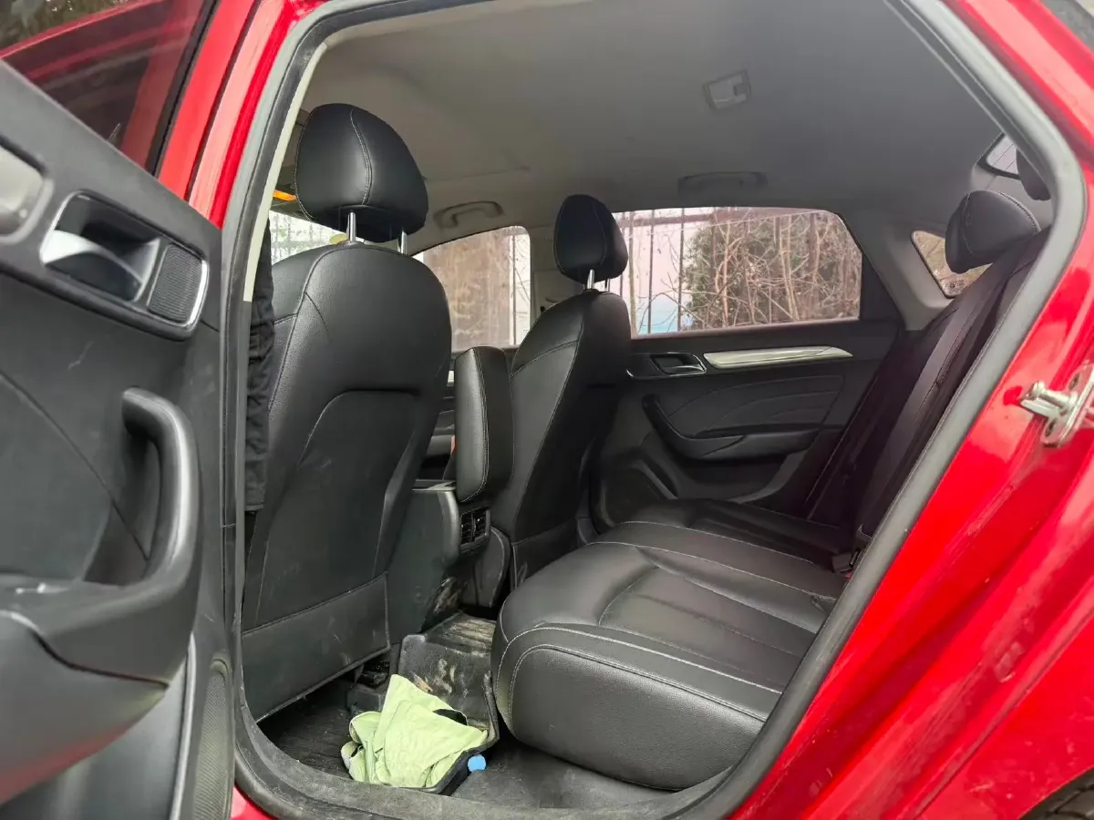 2017 Roewe i6 1.0T 125HP L3 2AT PHEV,autocango,china used car exporter,china ev exporter,chinese used car exporter,chinese used ev exporter